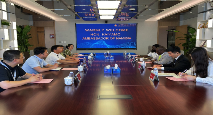纳米比亚驻华大使到访永乐高ylg资源集团总部
