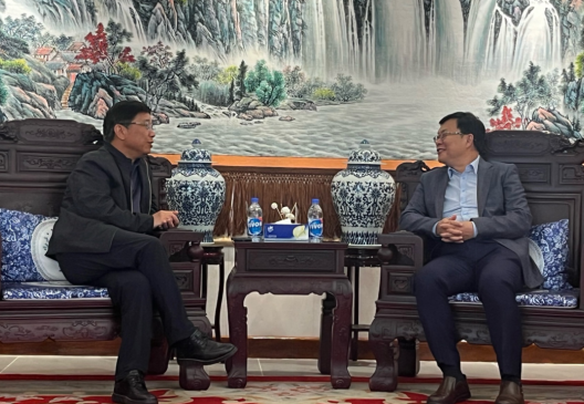 永乐高ylg资源王平卫董事长拜会周鼎大使