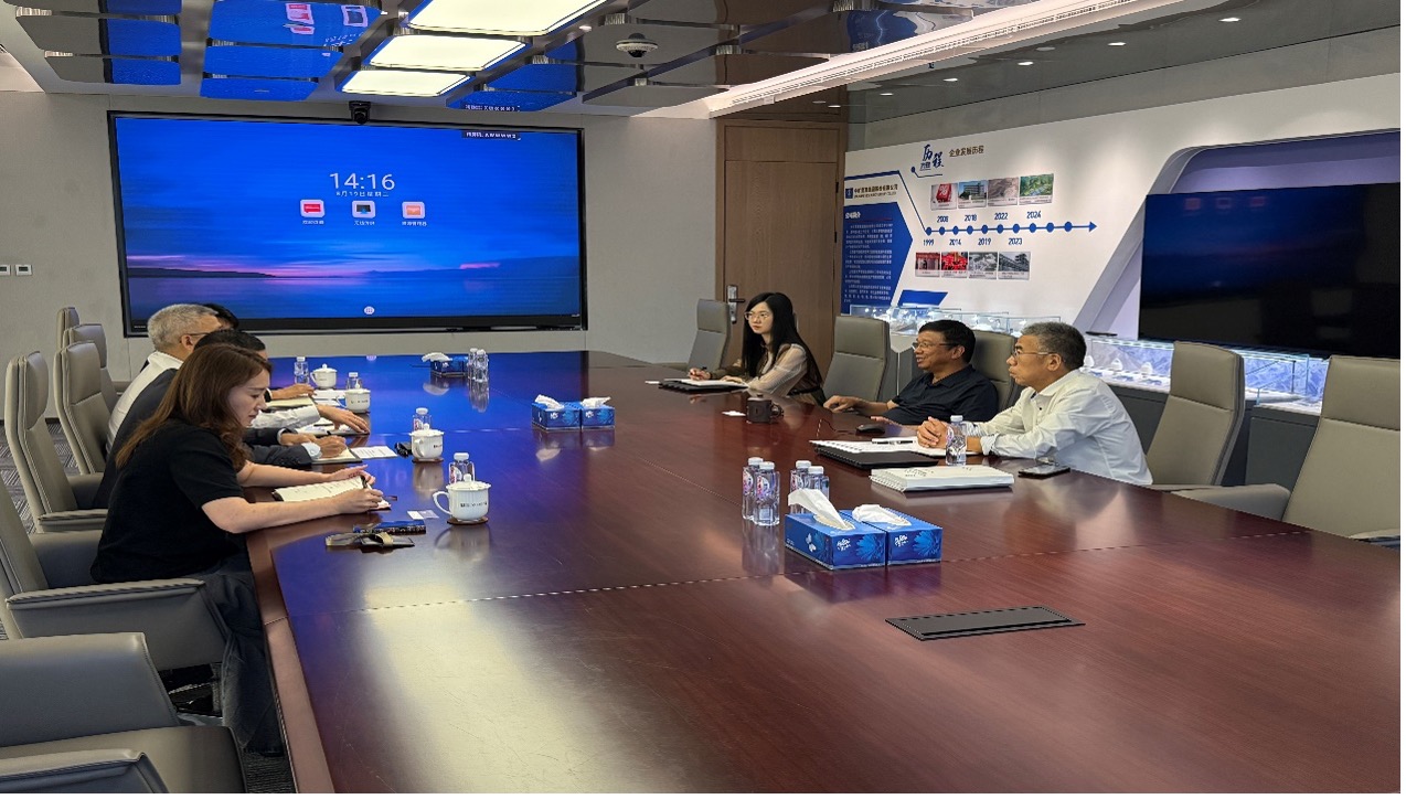 中非发展基金副总裁余焯锐一行到访永乐高ylg资源总部